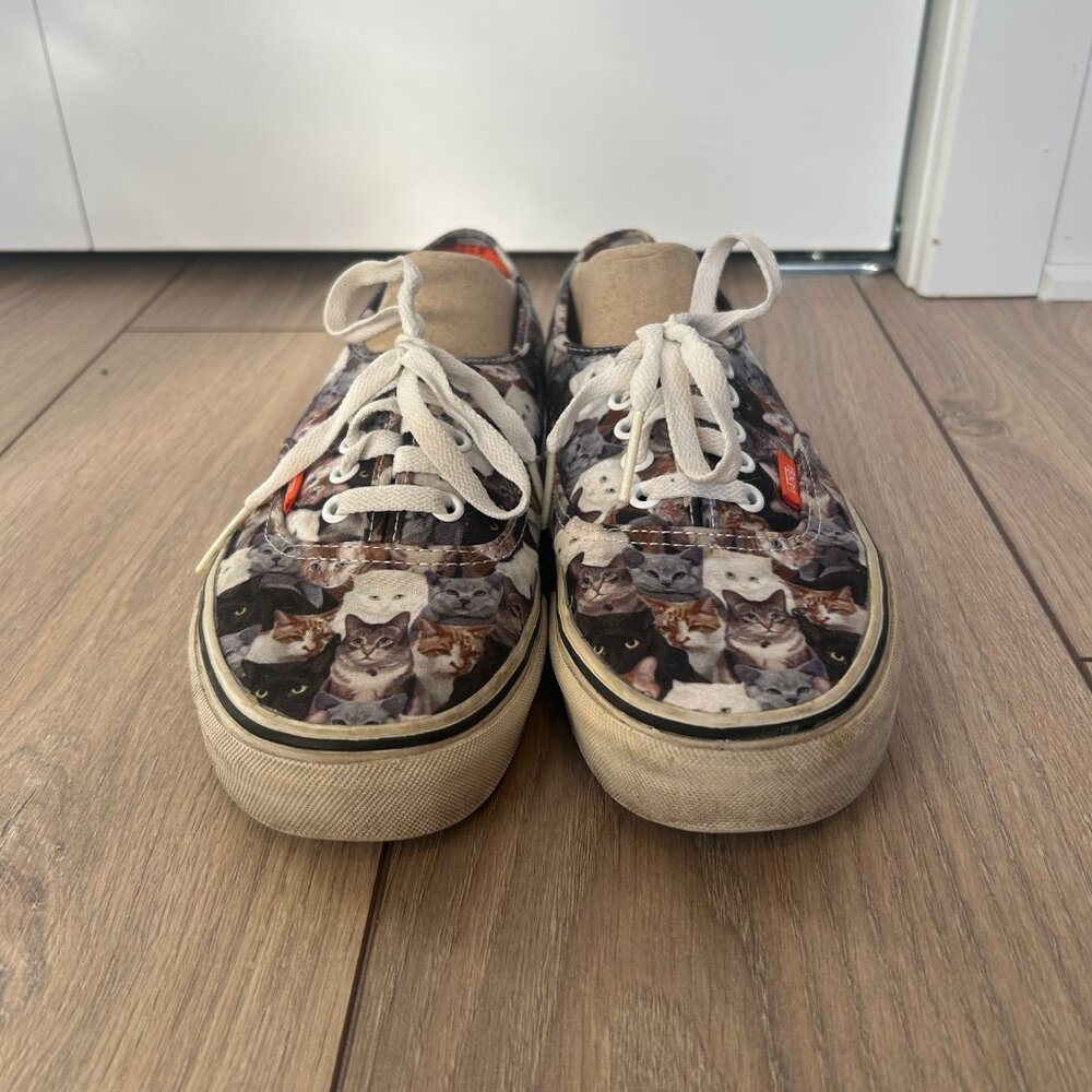 Vans x ASPCA Authentic Sneakers - Picture 2 of 3